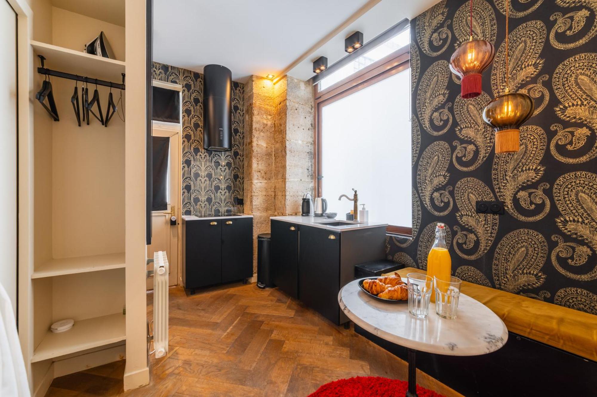 Studio Bien Equipe Proche De Toutes Commodites -2P ปารีส ภายนอก รูปภาพ
